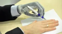 Скільки може заробити інвалід, працюючи однією рукою уінтернет заробити