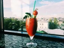 Змішати, але не збовтувати топ-9 коктейлів в огляді ресторанного критика Дмитра Алексєєва збовтувати