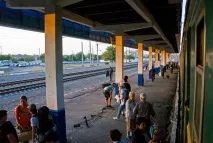 Ташкент - Ходжикент, фоторепортаж з вікна електрички - Не транспортні фотозвіти - Громадський транспортні