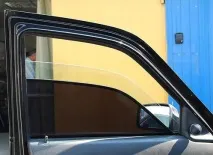 Автоматичне тонування, що забирається автоматичне