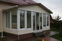 Вибираємо дизайн веранди для заміського будинку (28 фото), Ландшафтний дизайн та малі форми наділянці заміського