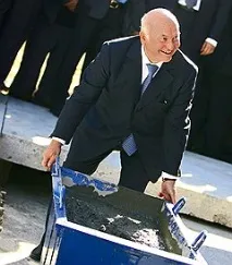 Юрий Лужков излезеш