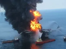 Вибух нафтової платформи "Deepwater Horizon" нафтової