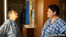 парканом