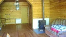 страната