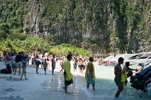 Затока Майя Бей (Maya Bay), острів Пхі Пхі Ле, Тайланд майя