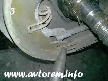 Заміна задніх гальмівних колодок на автомобілях Таврія, Славута, ЗАЗ-1102, ЗАЗ-1103, ЗАЗ-1105. гальмівних
