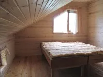 страната