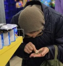 бедността прага
