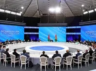 Лукашенко заявив, що незалежність Білоукраїнсії дорожча за українську нафту українську