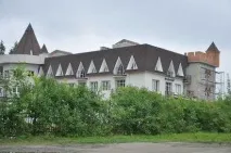 Великі забудови маленького міста великі