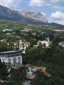 ялті
