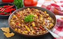 Квасоля в томатному соусі - найкращі рецепти приготування томатному