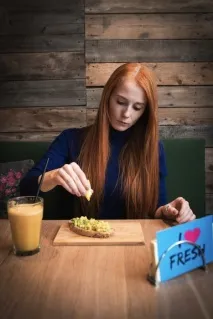 Фреш - ранок сніданок з Сашком Федоровою, Журнал Cosmopolitan сашком
