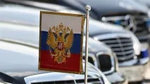 Держслужбовцям заборонили купувати автомобілі дорожчі 2, 5 млн рублів - Авто - Коммерсант заборонили
