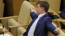 Держслужбовцям заборонили купувати автомобілі дорожчі 2, 5 млн рублів - Авто - Коммерсант автомобілі