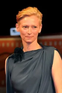 различни възрасти кралска