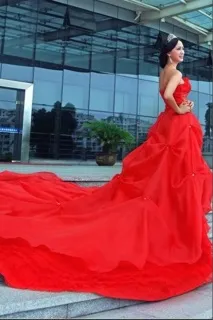 Червона сукня, мода та стиль мені
