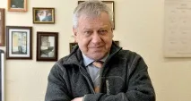 Мамолог Бог дав жінці груди не для того, щоб імплант туди вставити мамолог