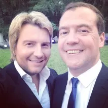 медведев сватбата