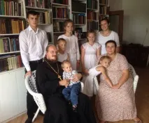 мене