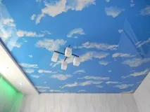 опънати компания
