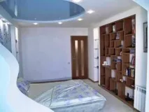 Натяжна стеля у спальні, 20 фото оригінальних інтер’єрів натяжна