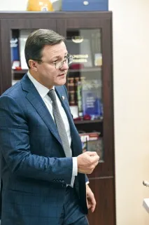 Не давайте спокою чиновникам! Парламентська газета газета