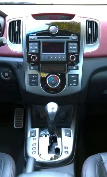 Огляд KIA Koup - НОВИНИ У ФОТОГРАФІЯХ огляд