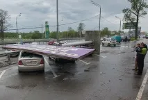 Чому москвичі виявилися не готовими до шквального вітру і хто за це відповість Суспільство Україна москвичі