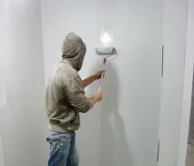 стени лесен