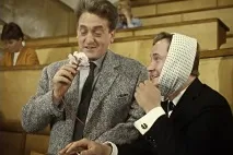 Професор звичайно лопух, але апаратура при ньому, при чутно » лопух