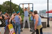 Виробництво турників Атракціон веселі сходи Вуличні атракціони, турнік, що крутиться, п’яний турників