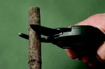 Рогатка своїми руками вироби для хлопчиків руками