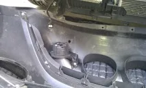 Знімаємо радіаторні грати з Nissan Juke знімаємо