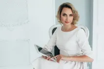 ларіна