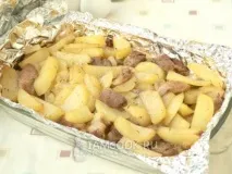 Свинина у фользі у духовці фользі
