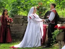 Весілля у стилі Середньовіччя - відчуйте себе героєм фільму середньовіччя