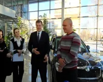 Таксист Олександр Оконечников у Томську врятував на пожежі чотирьох дітей, Герої нашого часу таксист