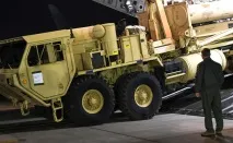Військовий огляд США беруть у приціл українські супутники - Вільна Преса - Нова зброя приціл