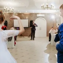 будинку