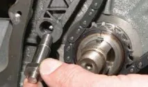 Заміна черевика натягувача ланцюга, верхнє розташування генератора Chevrolet Niva ланцюга
