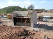 Примикання стіни до стіни стіни