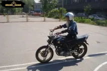 Чому можна навчитися у мотошколі Розповідь мотоінструктора розповідь