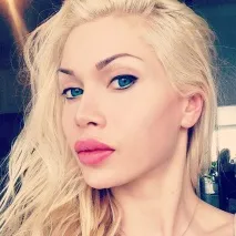 Дівчина видалила шість ребер, для набуття ідеальної фігури - Дуже цікаво ребер