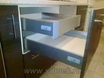 Ці зручні висувні ящики на кухні - Зробимо меблі самі ящики