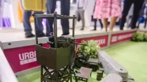 Вивчила нову форму співробітників поліції вивчила