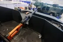 Вивчила нову форму співробітників поліції вивчила