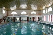 басейн терапевтичен