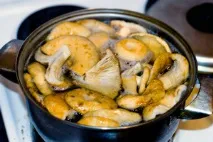 Маринування білих груздів у домашніх умовах. білих